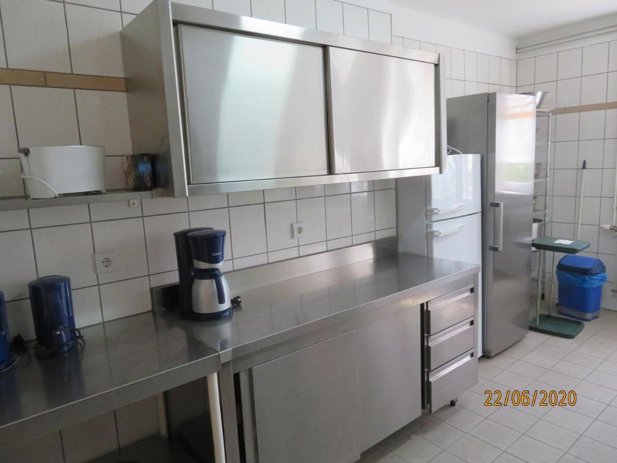 Hostel Waldhaus Am Ferienpark Mirow -Zimmer Du Wc Dış mekan fotoğraf